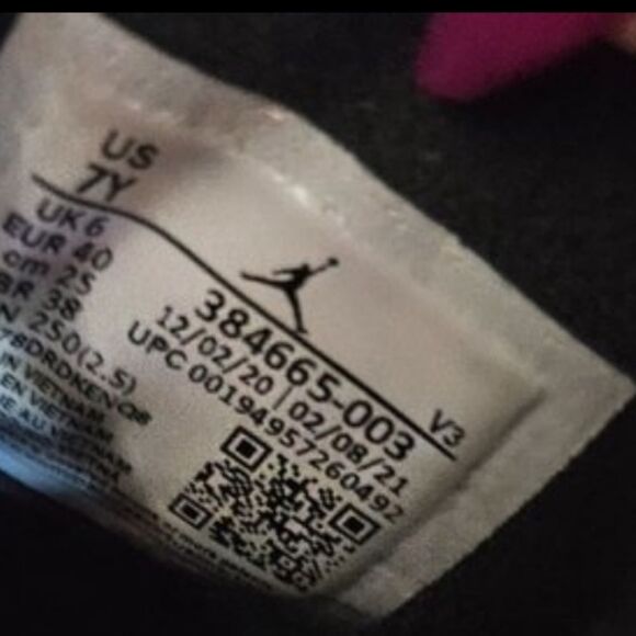 Nike Air Jordan Women's Electric Green 6 Retro Shoes Size 8.5 - Picture 15 of 15